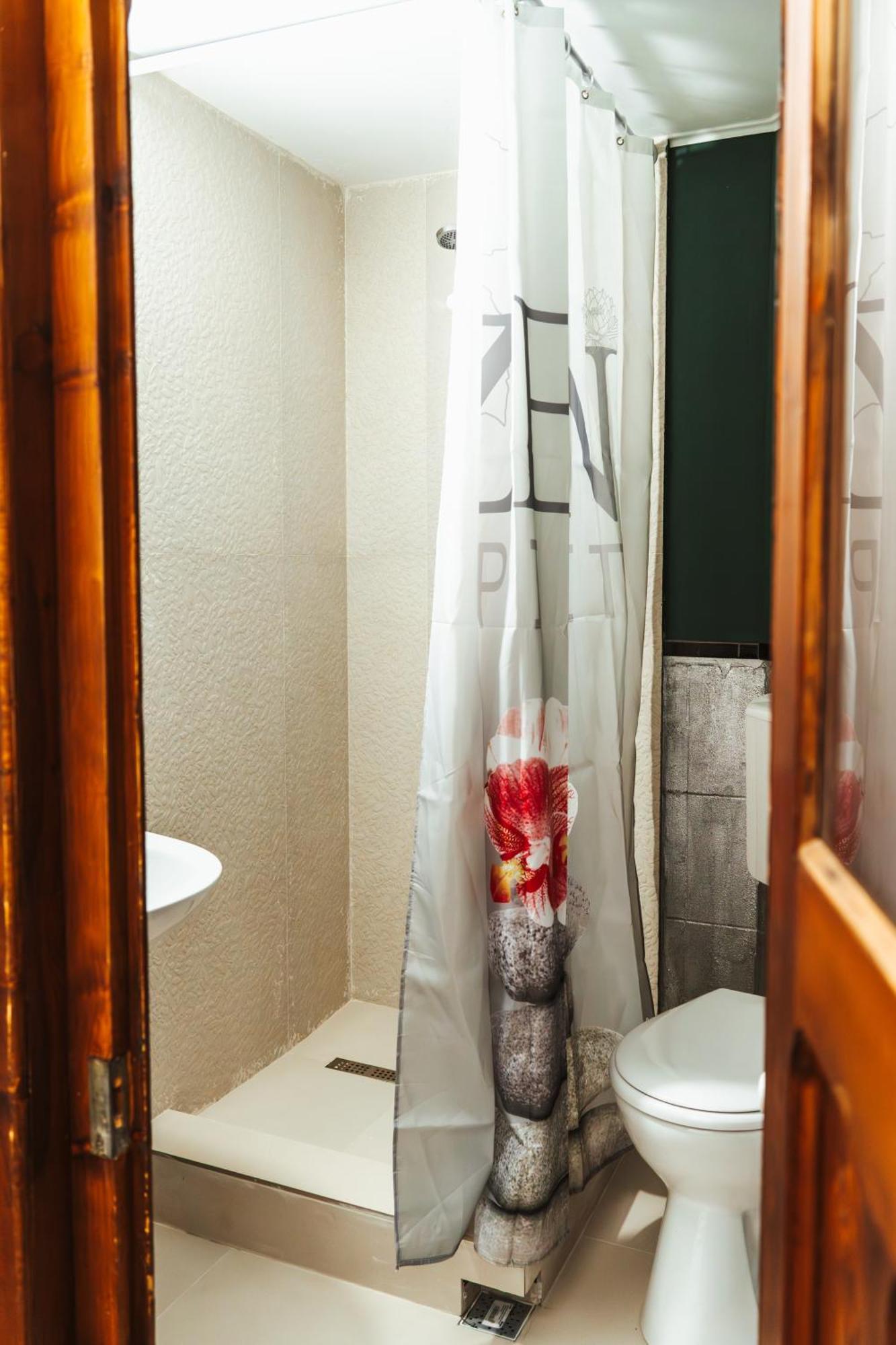 Casa Rosu Hotell Cluj-Napoca Eksteriør bilde