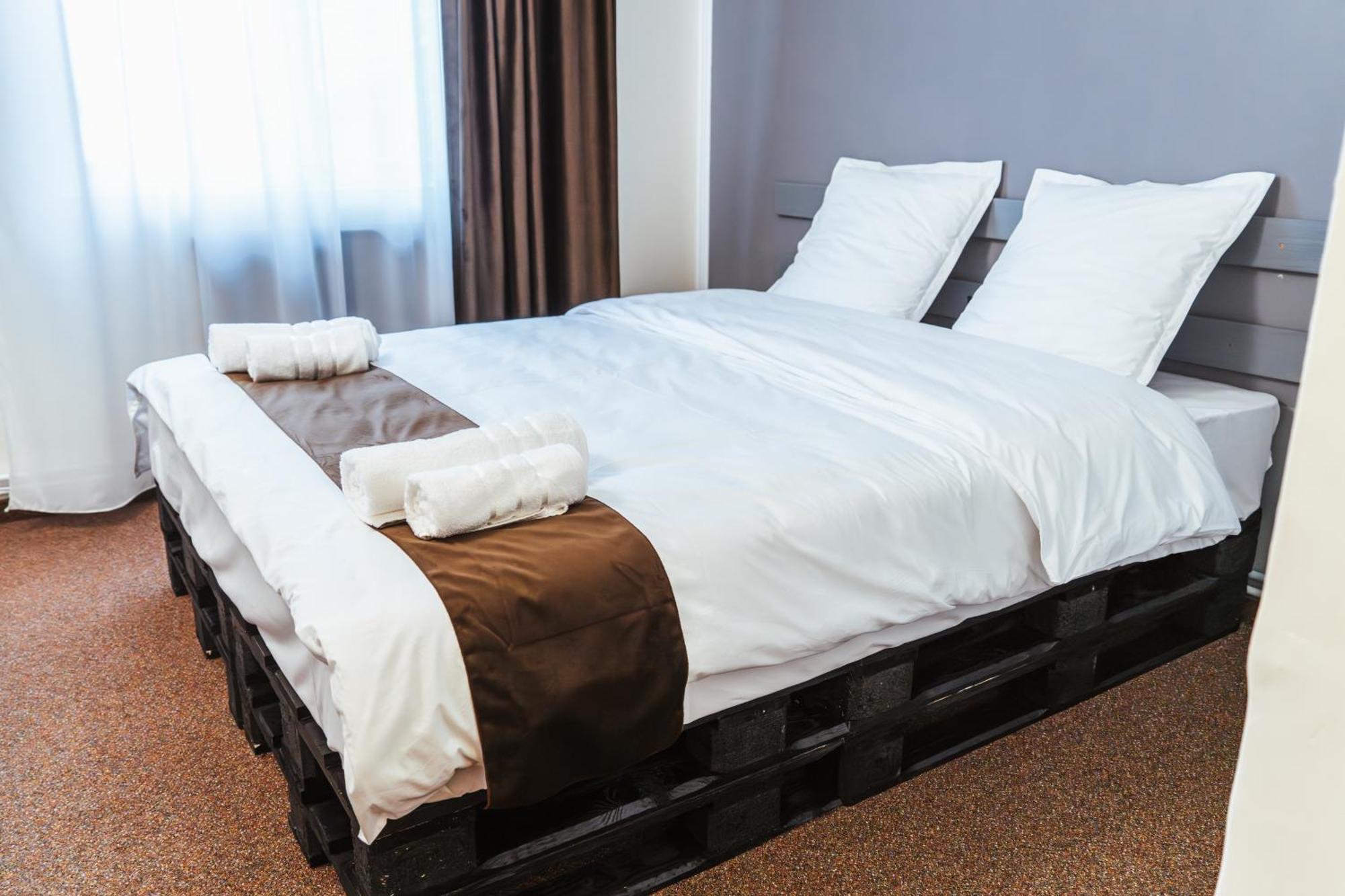 Casa Rosu Hotell Cluj-Napoca Eksteriør bilde