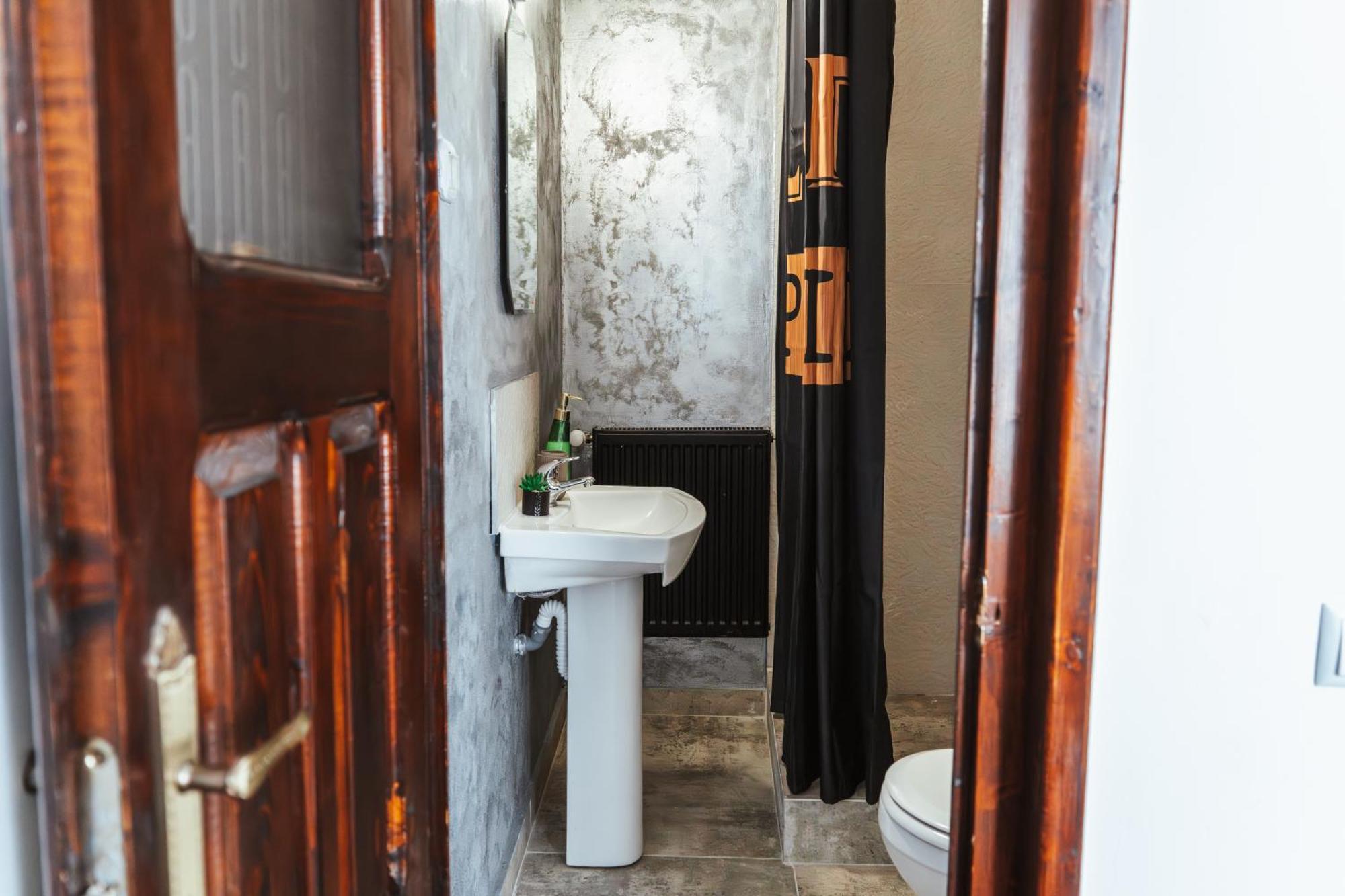 Casa Rosu Hotell Cluj-Napoca Eksteriør bilde