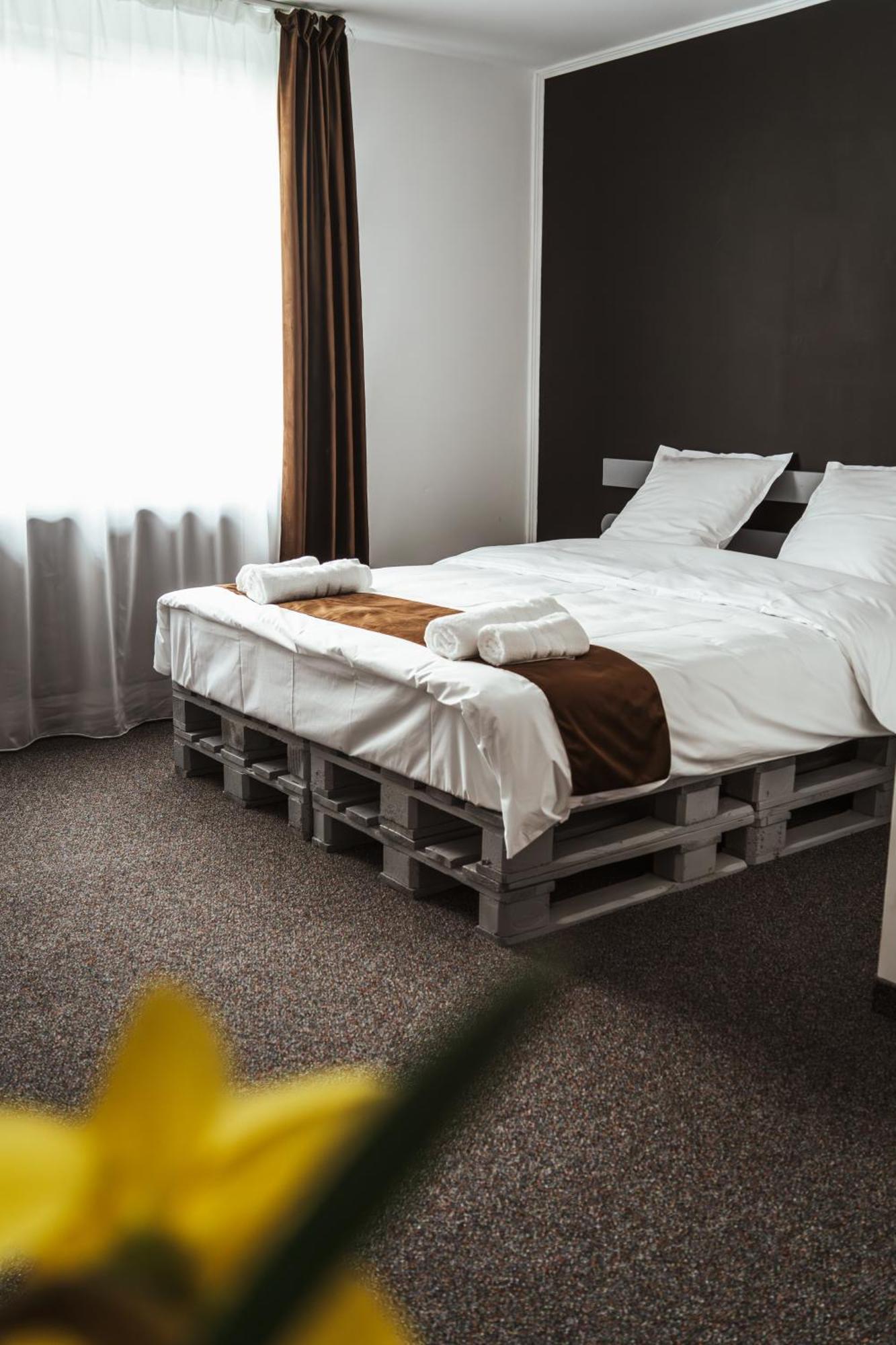Casa Rosu Hotell Cluj-Napoca Eksteriør bilde