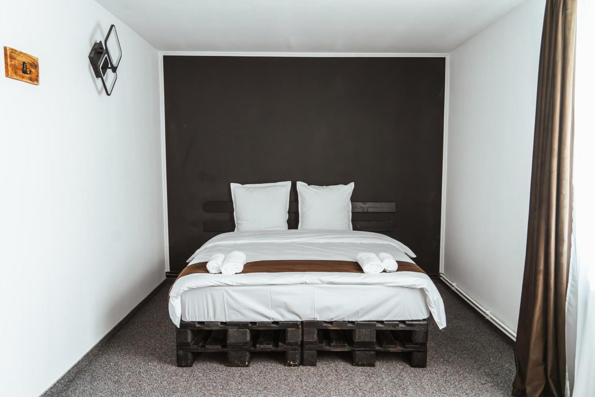 Casa Rosu Hotell Cluj-Napoca Eksteriør bilde