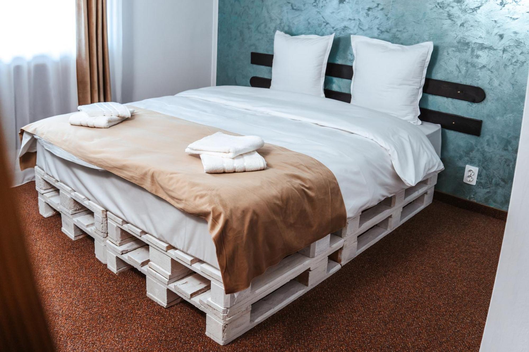 Casa Rosu Hotell Cluj-Napoca Eksteriør bilde