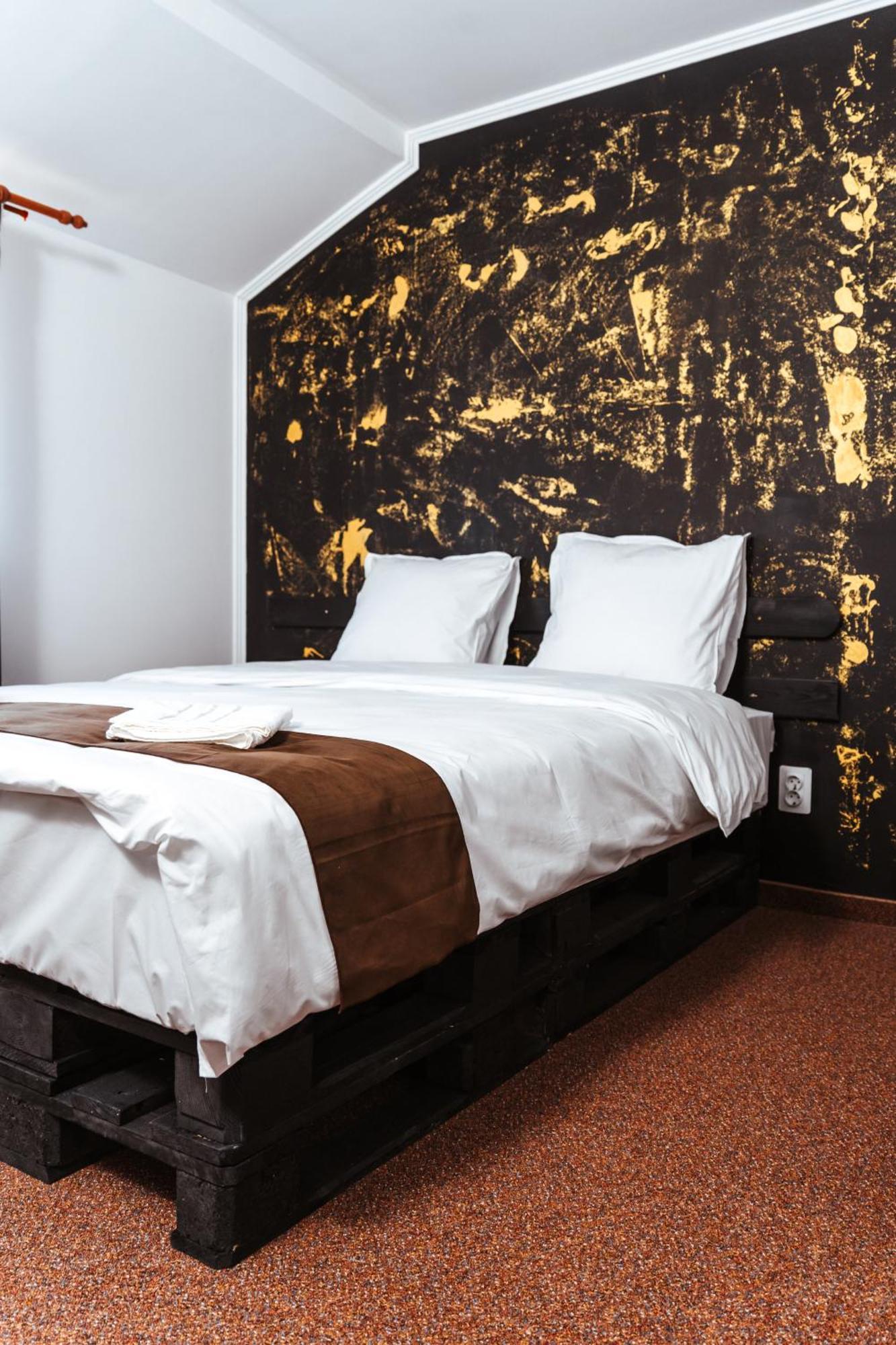 Casa Rosu Hotell Cluj-Napoca Eksteriør bilde